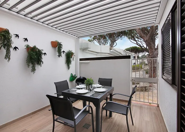 Pear Tree Semesterbostad *