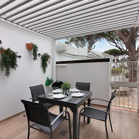 Pear Tree Nyaraló *